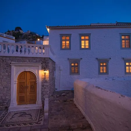 Antoinette Mansion Villa Hydra  Exterior photo