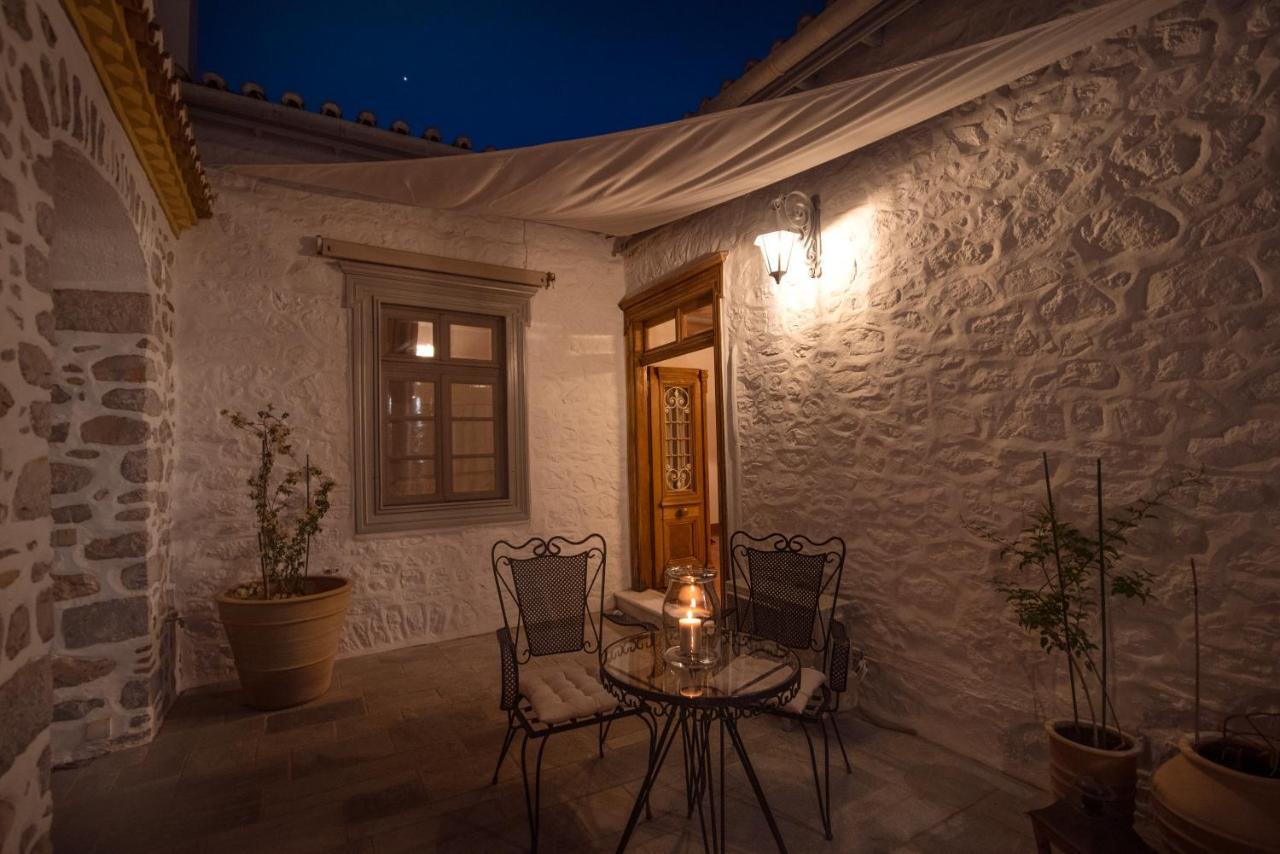 Antoinette Mansion Villa Hydra (Saronic Islands)